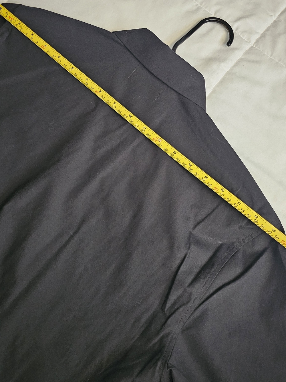 Men's Black Short-Sleeve Guayabera Shirt - Picture 4 of 8